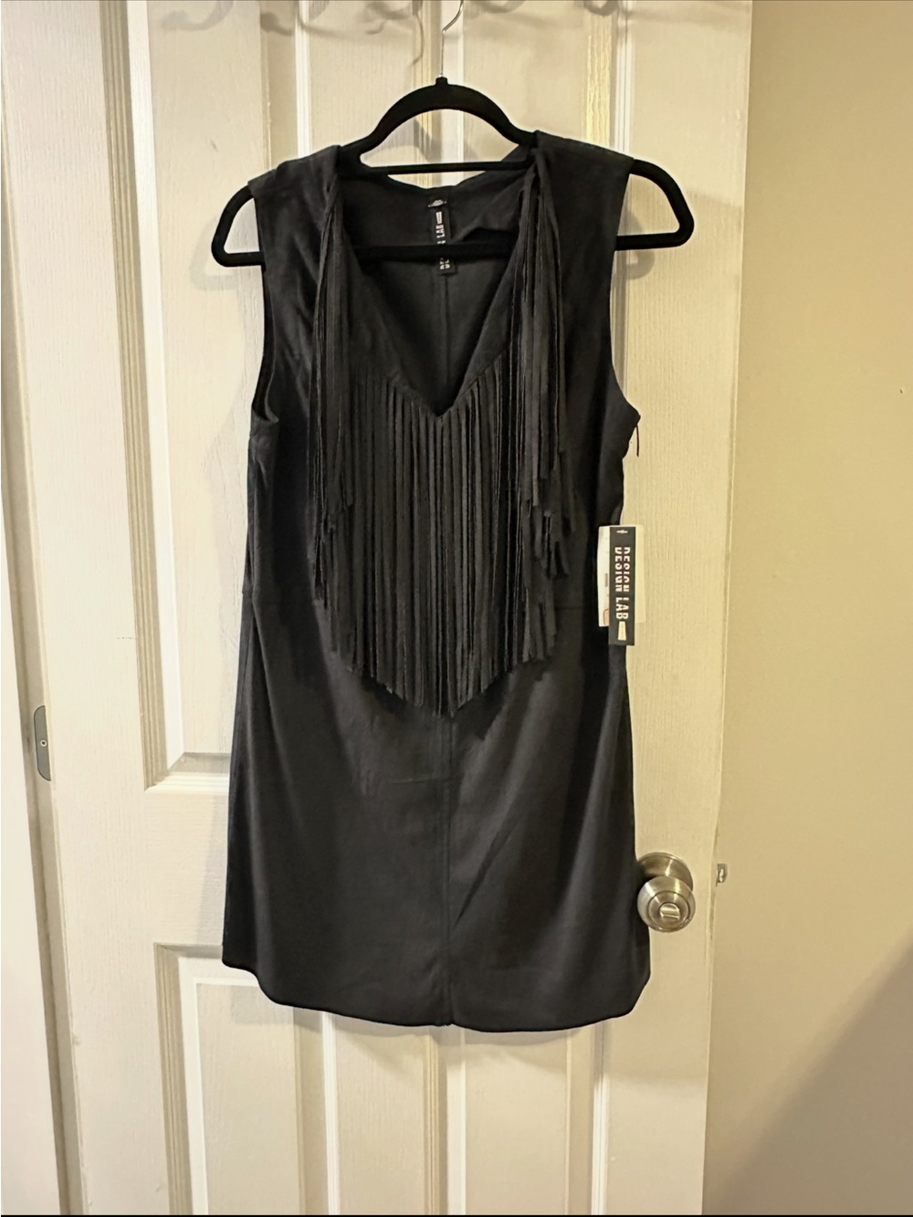 Design Lab Lord & Taylor Black Sleeveless Fringe V-Neck Boho Dress
